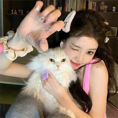 艾莉莎与玛榭拉